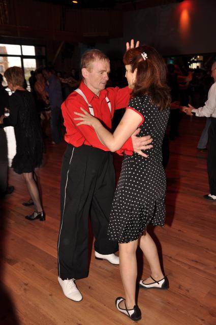 min 2010 03 28 station danse 079
